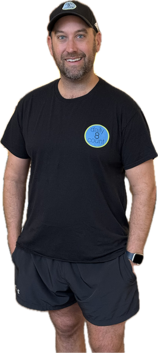 daily8count logo t-shirt